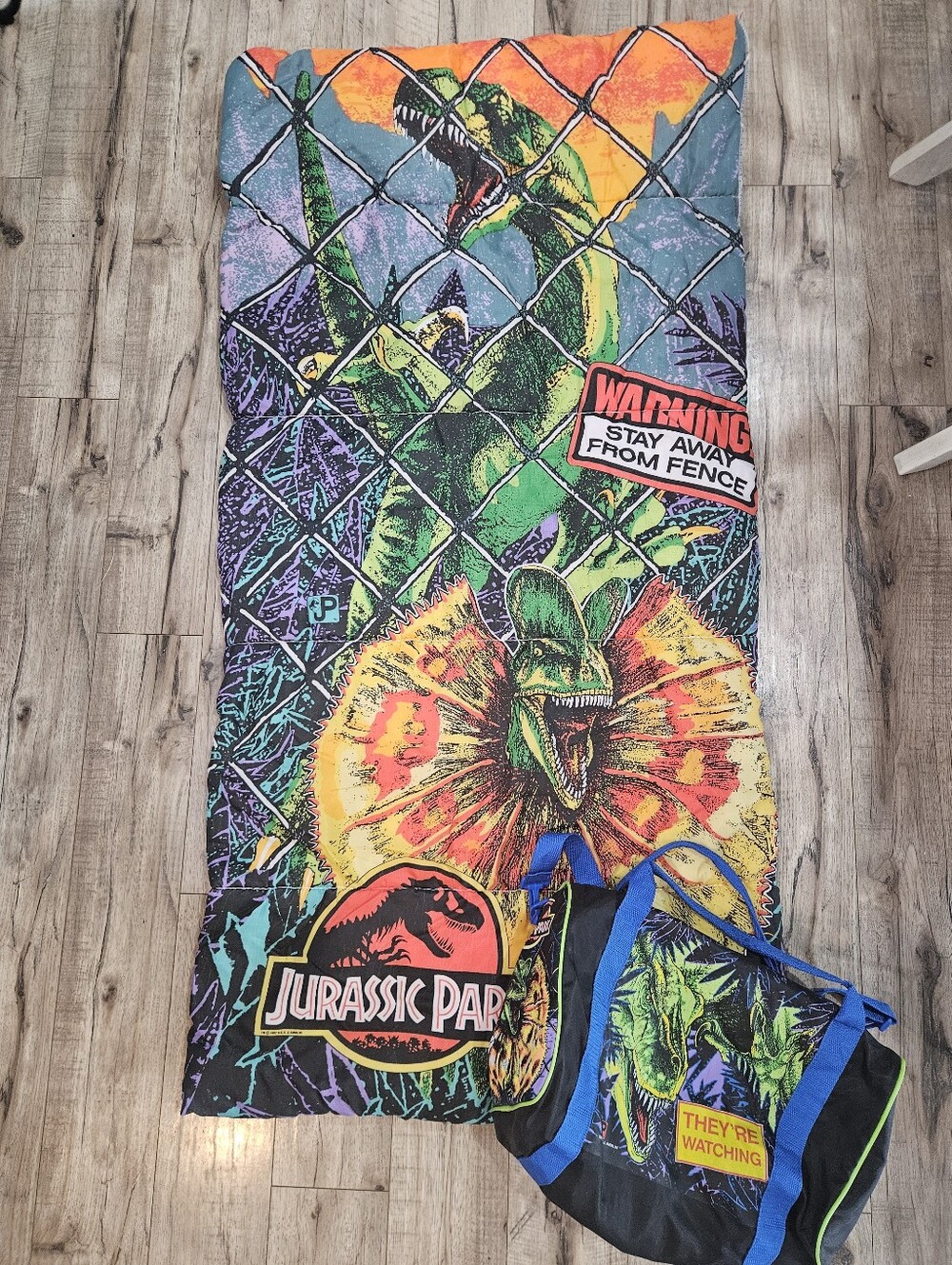 1992 Jurassic Park Dilophosaurus Velociraptor Sleeping Bag With Duffel